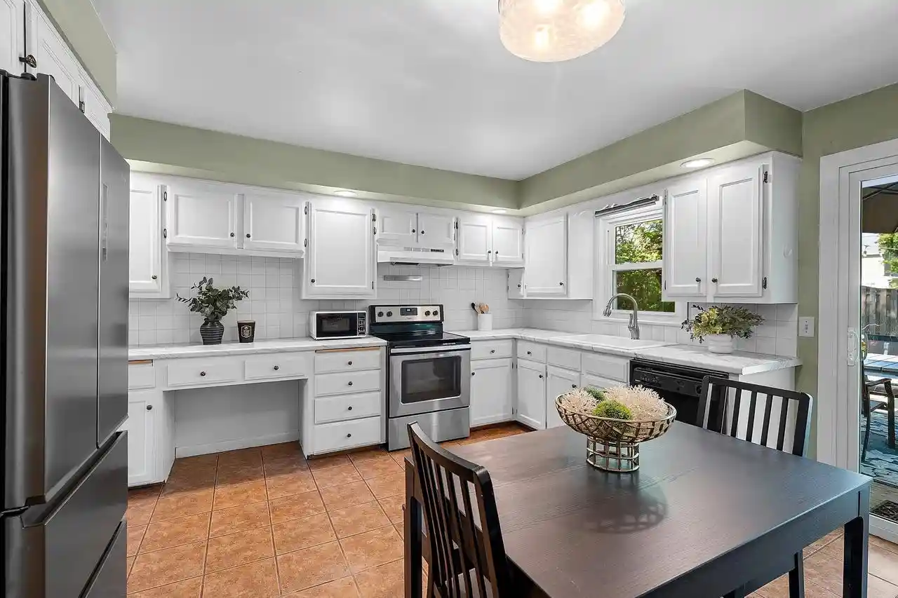 Photo 3 of Single family home for sale at 2374 Jourdain Lane Lane, Green Bay, WI 54301 | MLS# 50331875 | Listing updated on 2026-08-31