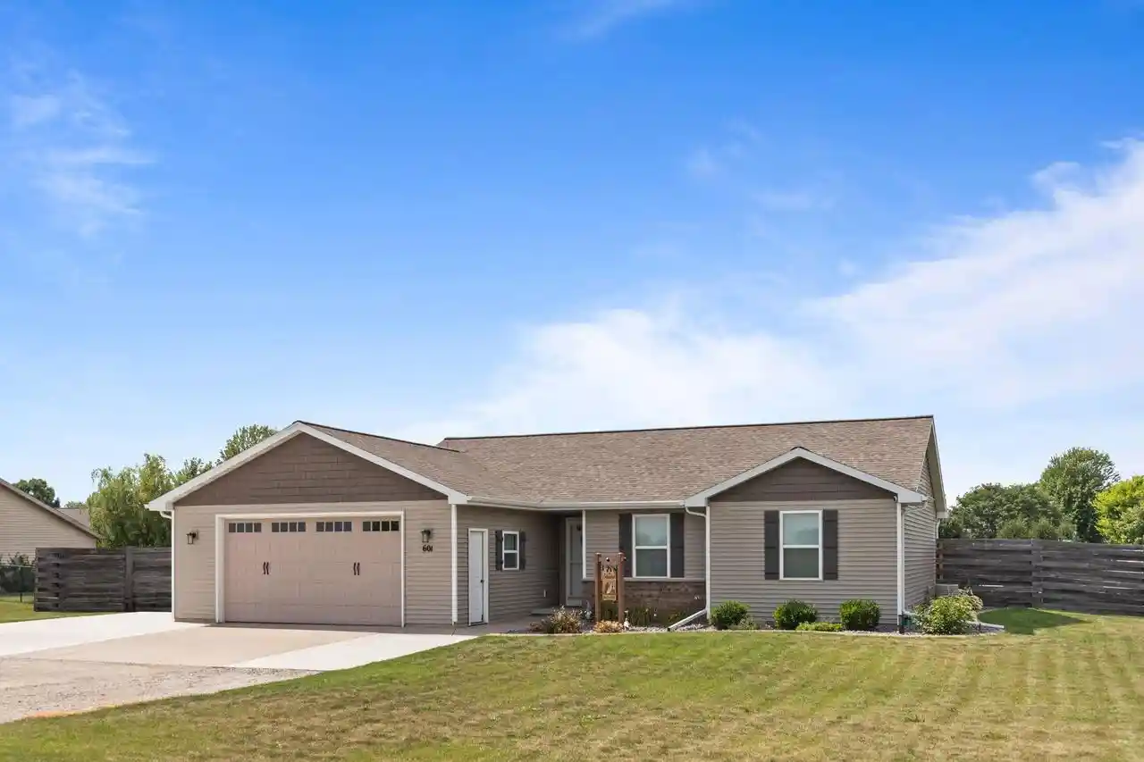 Single family home for sale at 601 Debruin Road Road, Combined Locks, WI 54113 | MLS# 50331879