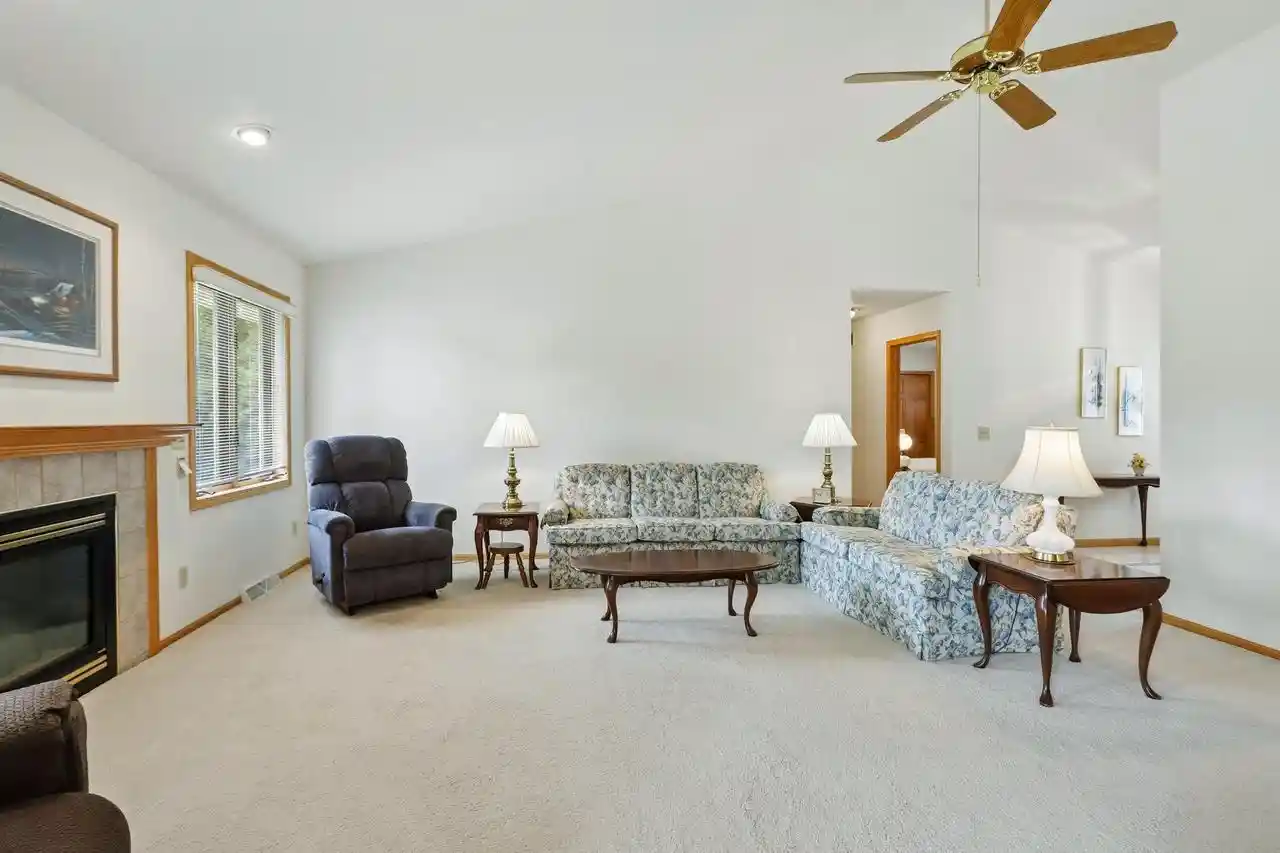 Photo 4 of Single family home for sale at 210 Pinnacle Dr, Lake Mills, WI 53551 | MLS# 2031559 | Listing updated on 2026-10-08