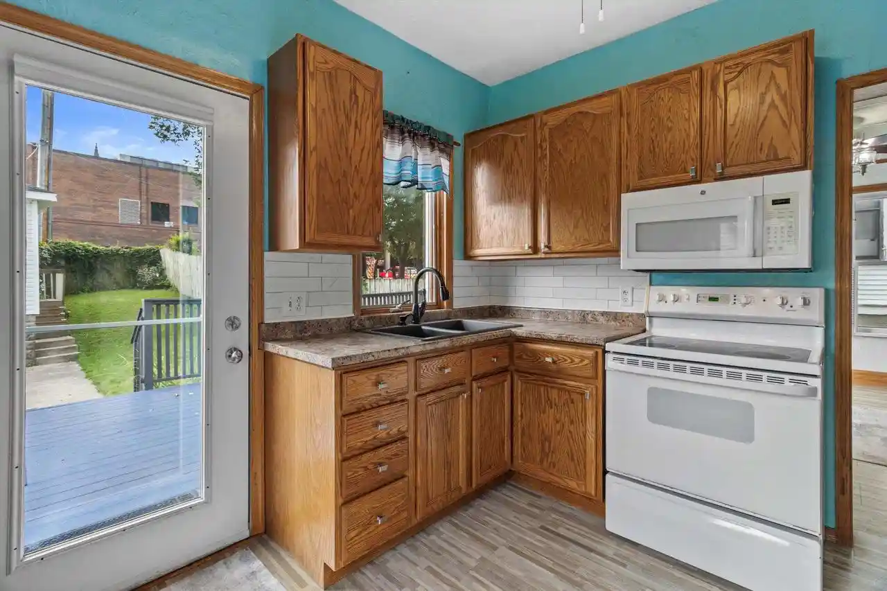 Photo 2 of Single family home for sale at 112 W Howard St, Portage, WI 53901 | MLS# 2031565 | Listing updated on 2026-09-23