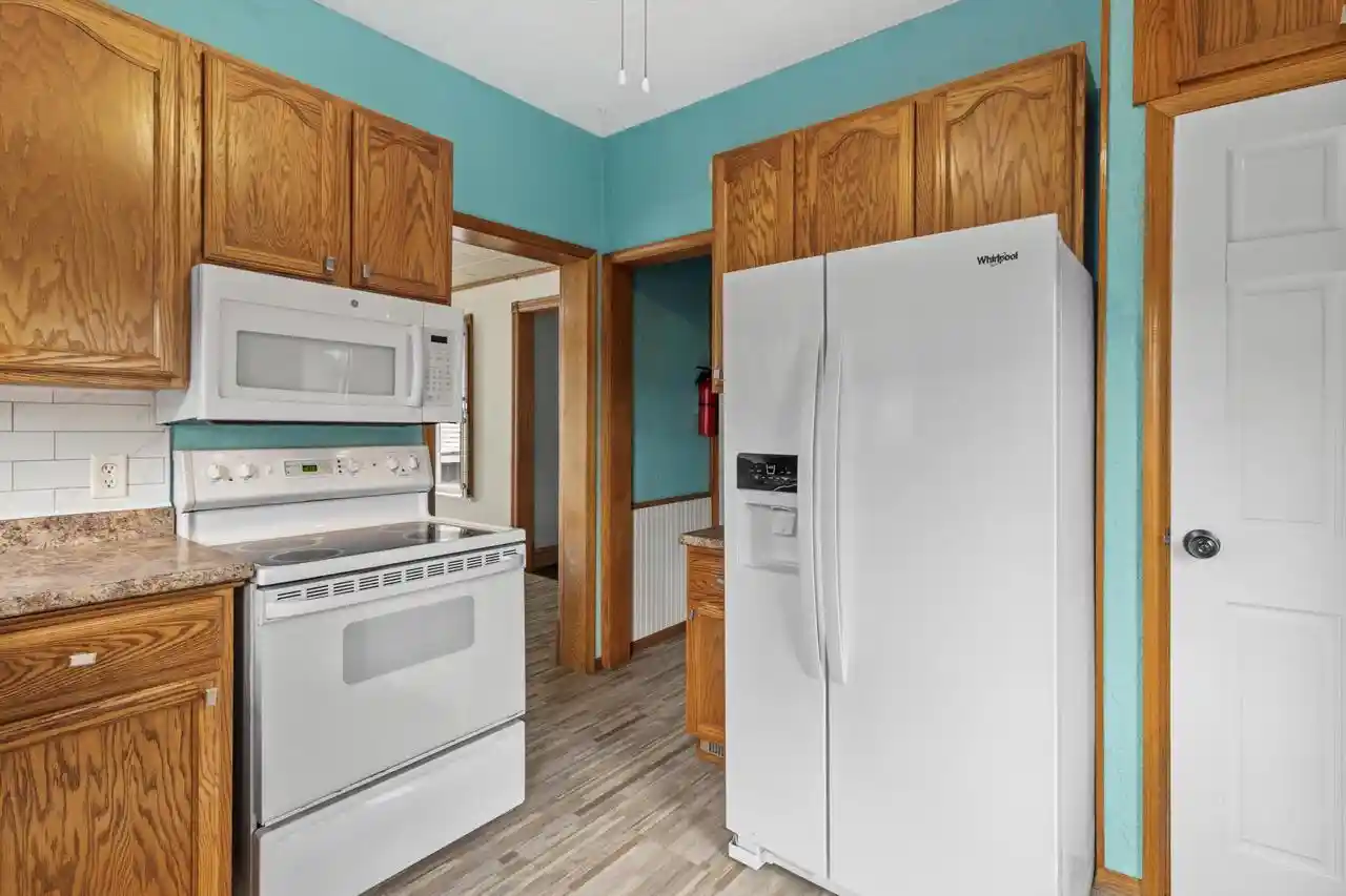Photo 4 of Single family home for sale at 112 W Howard St, Portage, WI 53901 | MLS# 2031565 | Listing updated on 2026-09-23
