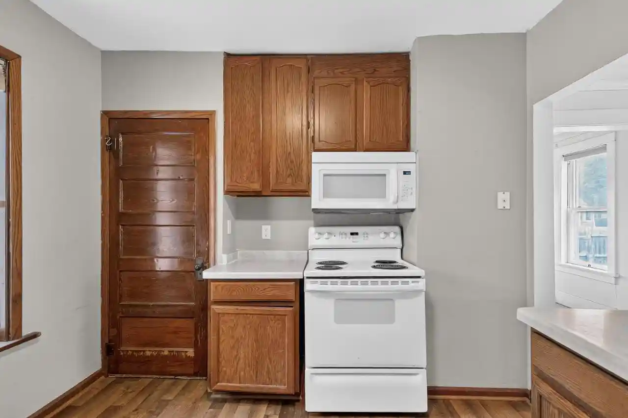 Photo 2 of Single family home for sale at 313 E Laflin Ave, Waukesha, WI 53186 | MLS# 1978330 | Listing updated on 2026-09-12
