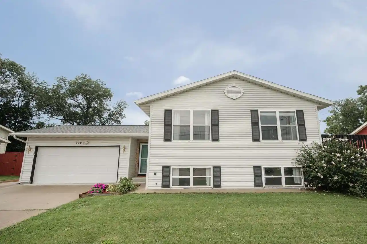 Photo 1 of Single family home for sale at 310 Marlboro Ave, Edgerton, WI 53534 | MLS# 2031582 | Listing updated on 2026-09-22
