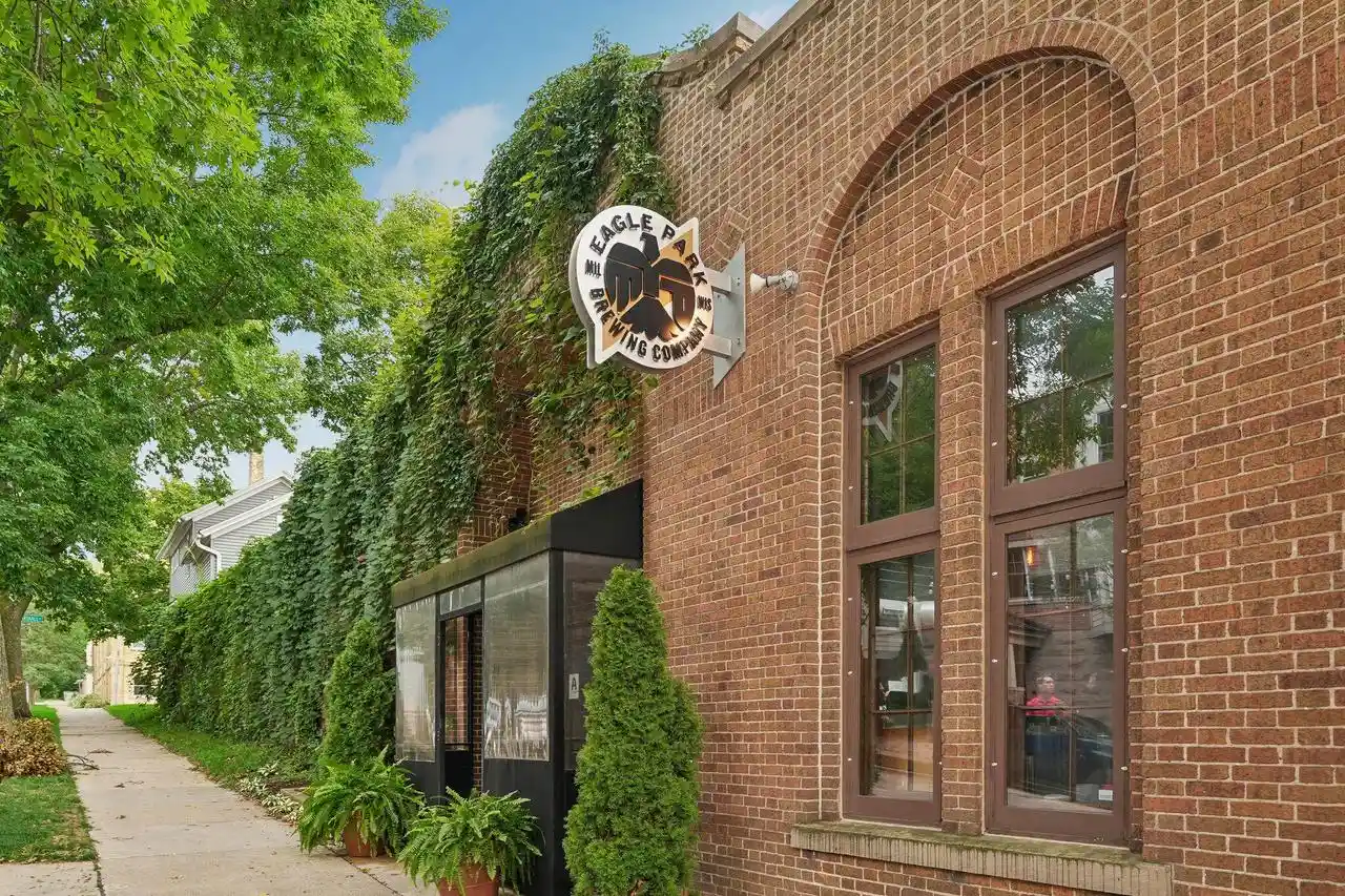 Photo 3 of Condo for sale at 1541 N Jefferson St #304, Milwaukee, WI 53202 | MLS# 1978350 | Listing updated on 2026-09-10