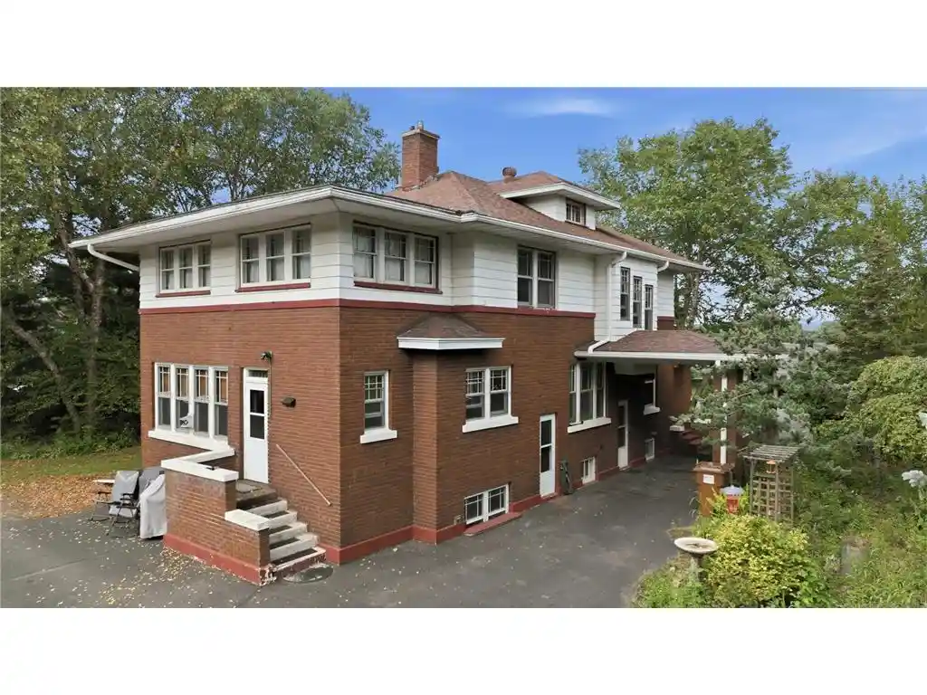 Photo 1 of Single family home for sale at 215 W Prospect Street Street, Durand, WI 54736 | MLS# 7135438 | Listing updated on 2026-08-31