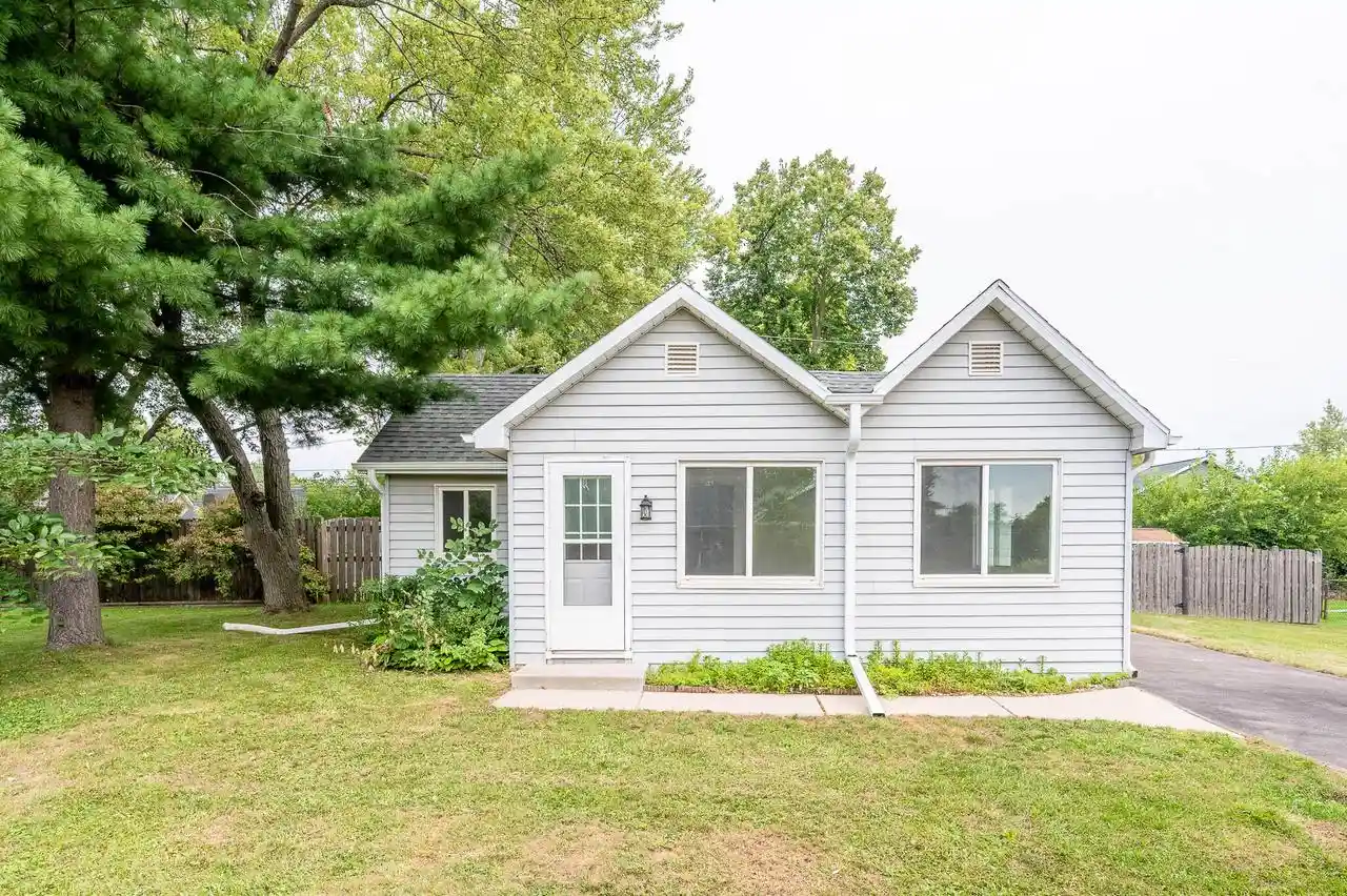 Photo 1 of Sale Pending at 24824 69th Street Street, Salem, WI 53168 | MLS# 1978360 | Listing updated on 2026-09-01