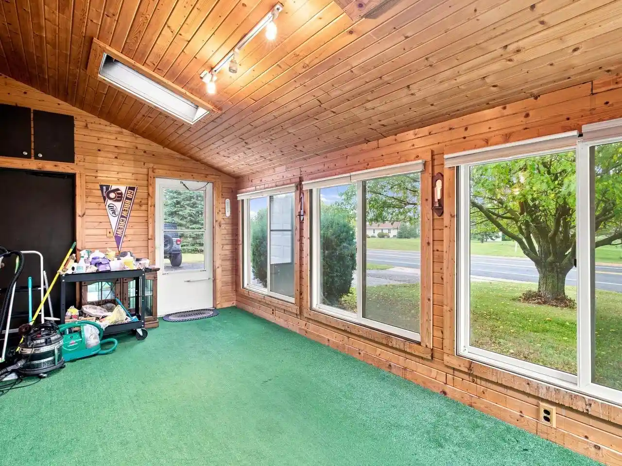 Photo 3 of Single family home for sale at 4936 S Business Dr, Sheboygan, WI 53081 | MLS# 1978364 | Listing updated on 2026-10-04