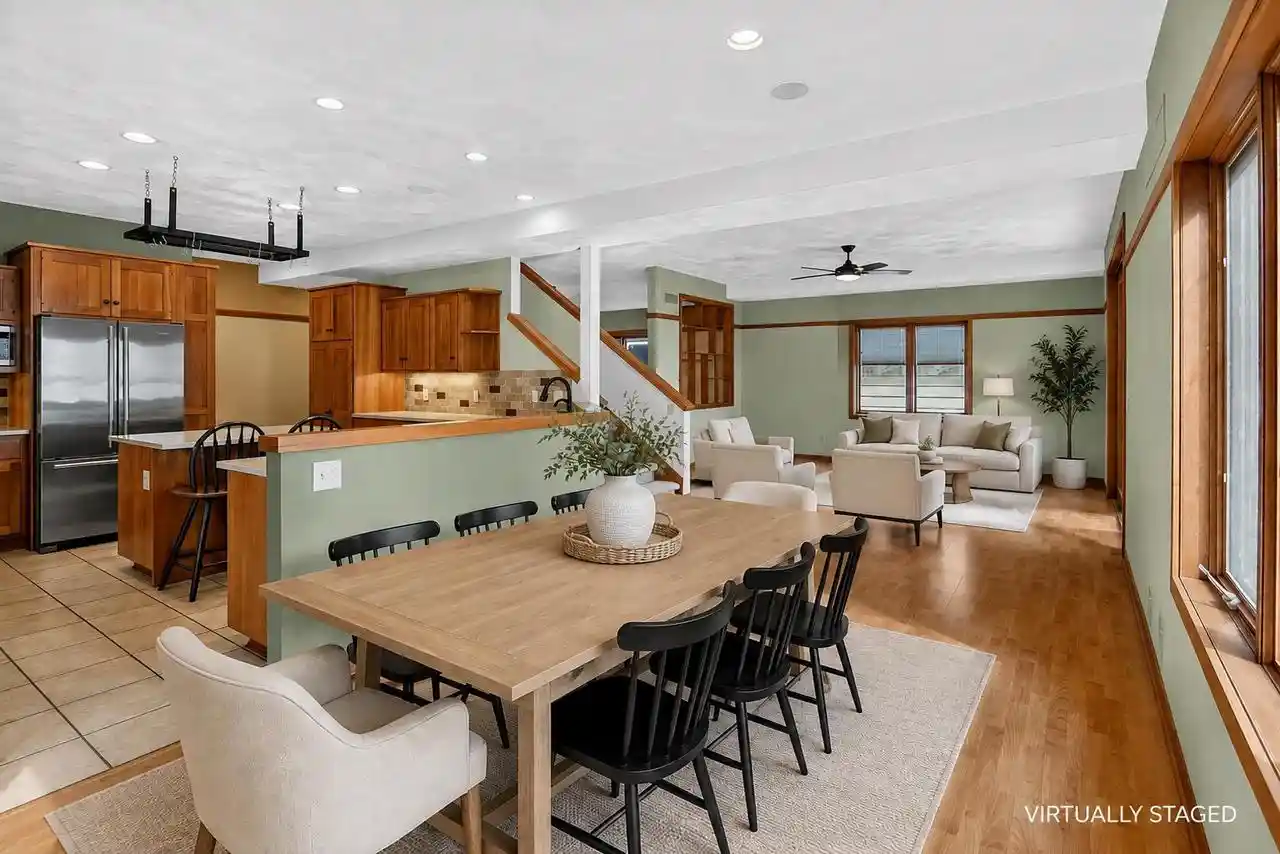 Photo 4 of Single family home for sale at 3022 Waubesa Ave, Madison, WI 53711 | MLS# 2031593 | Listing updated on 2026-09-11