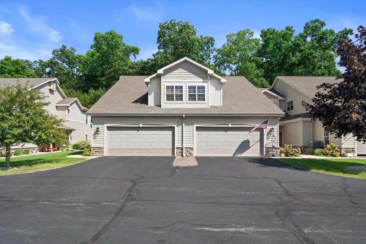 Photo 1 of Condo for sale at 572 Cedar Blfs Way, Slinger, WI 53086 | MLS# 1978370 | Listing updated on 2026-10-05