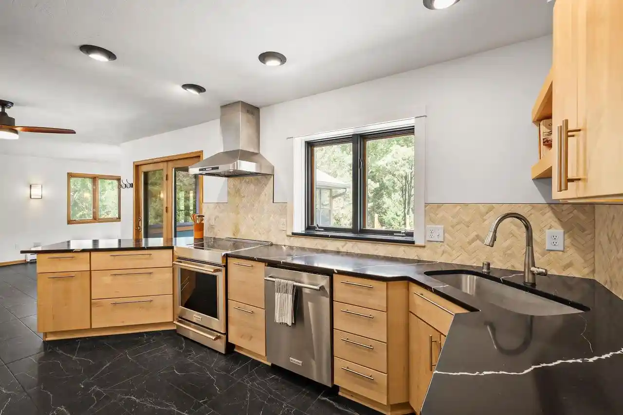 63rd image of 3470 Leflore Court Court, Verona, WI 53593 | MLS# 2031600