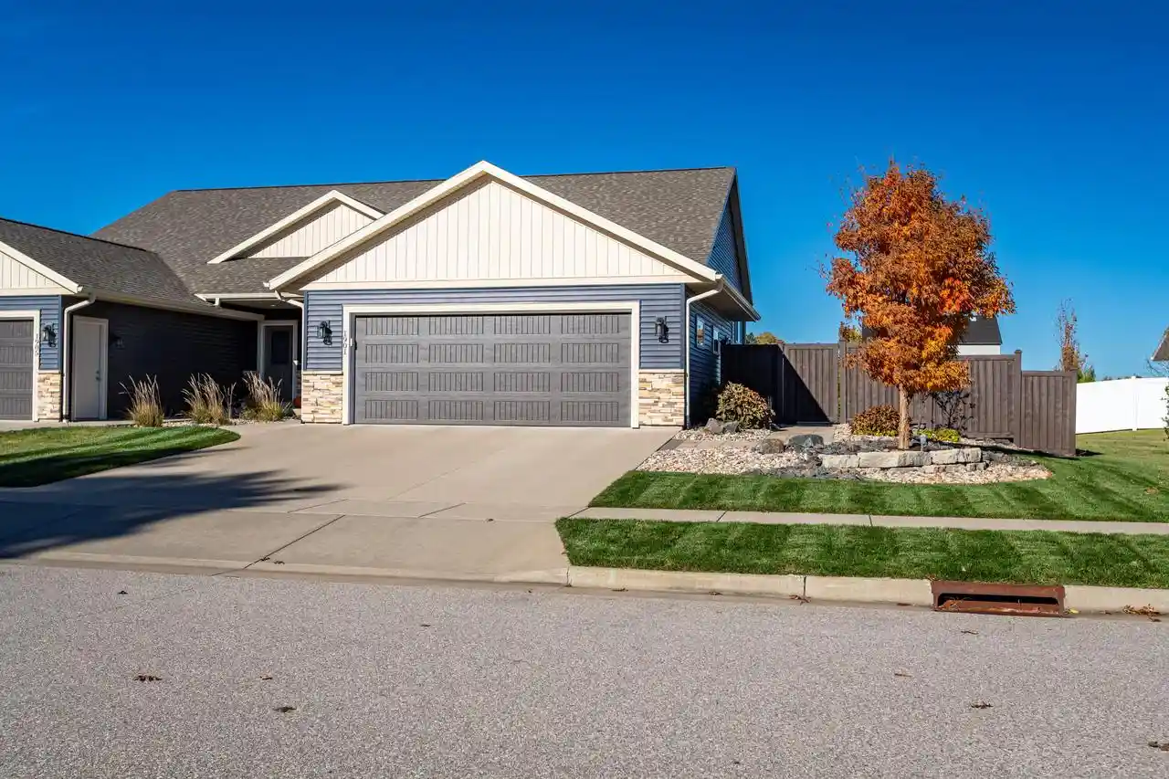 Photo 1 of Single family home for sale at 1901 Prairie Pl Pl, Holmen, WI 54636 | MLS# 1978388 | Listing updated on 2026-08-31