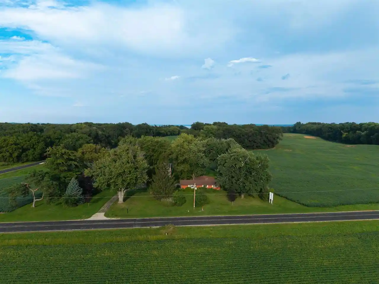 Photo 1 of Single family home for sale at 316 Hillside Rd, Edgerton, WI 53534 | MLS# 2031601 | Listing updated on 2026-10-05