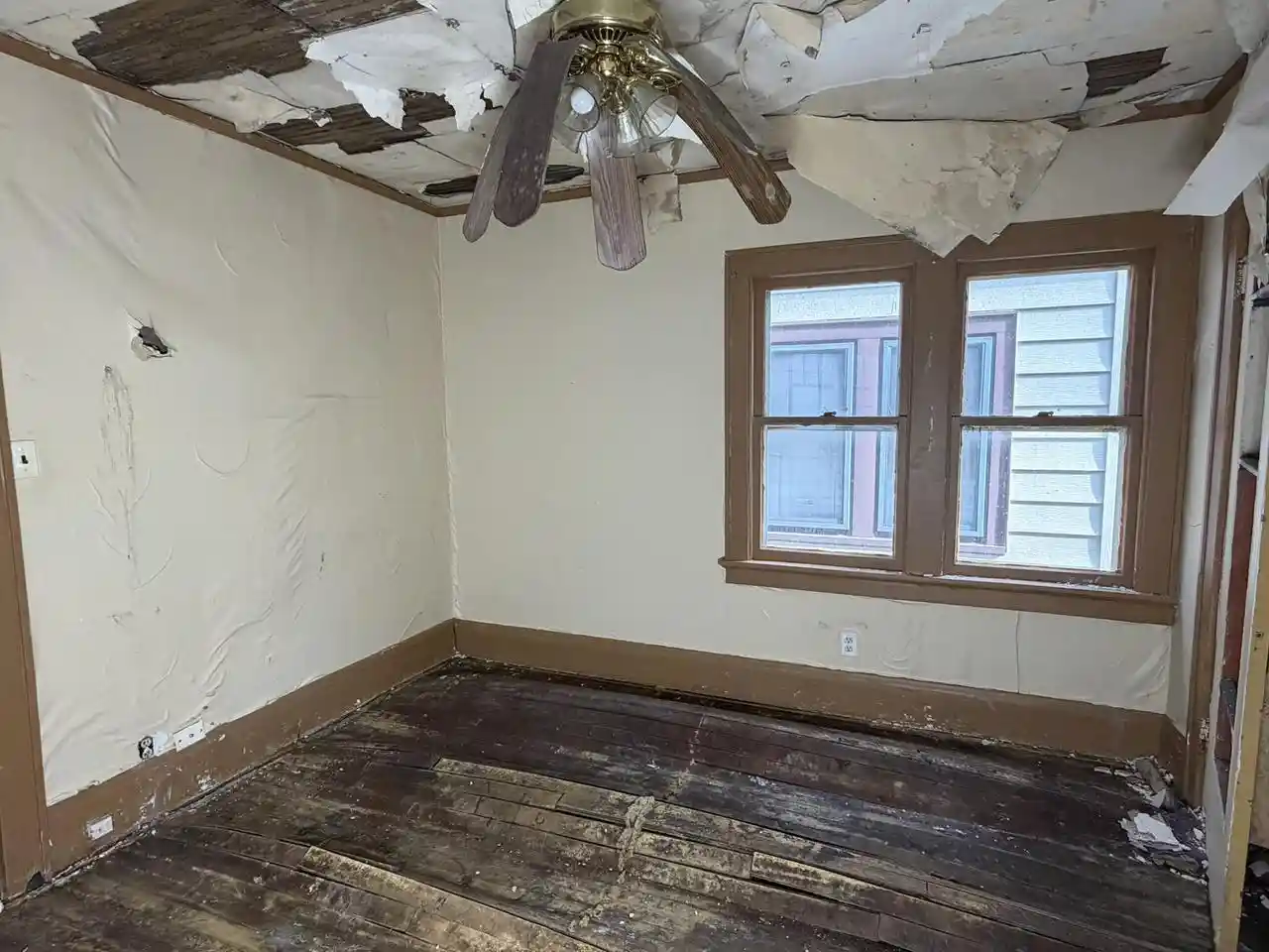 Photo 4 of Single family home for sale at 4621 N 30Th Street Street, Milwaukee, WI 53209 | MLS# 1978398 | Listing updated on 2026-09-03