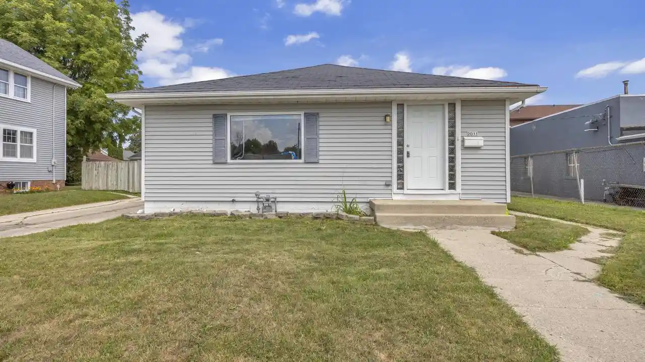 Photo 1 of Single family home for sale at 2011 S 16th Street Street, Sheboygan, WI 53081 | MLS# 1978408 | Listing updated on 2026-09-29