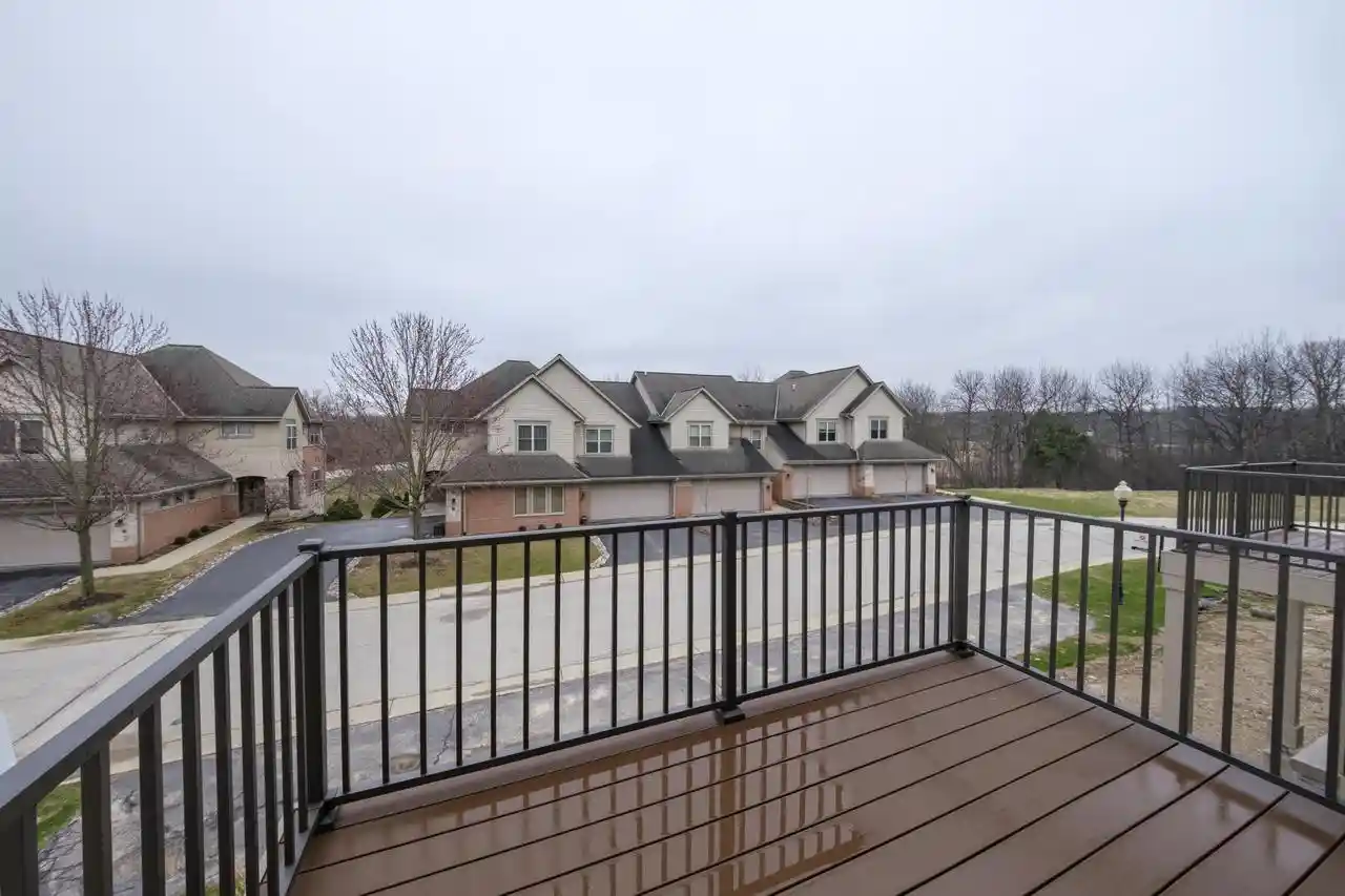 Photo 4 of Condo for sale at 255 Aerie Circle Circle #102, Brookfield, WI 53045 | MLS# 1978412 | Listing updated on 2026-09-25