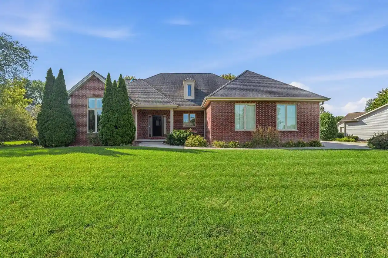 Photo 1 of Sale Pending at 808 Mullen Dr Dr, Fond Du Lac, WI 54935 | MLS# 1978423 | Listing updated on 2026-09-18