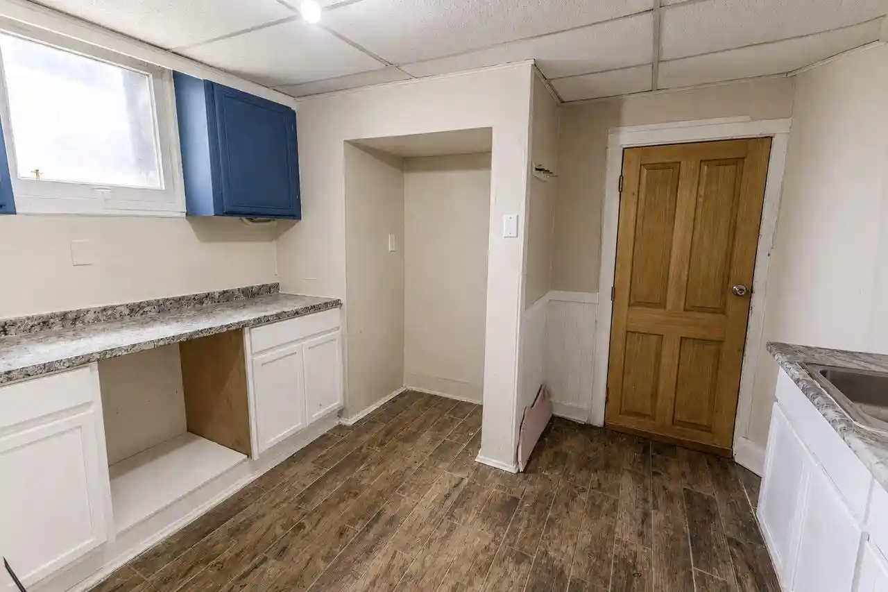 Photo 4 of Multi family home for sale at 1953 S 5Th Pl Pl, Milwaukee, WI 53204 | MLS# 1978426 | Listing updated on 2026-08-29