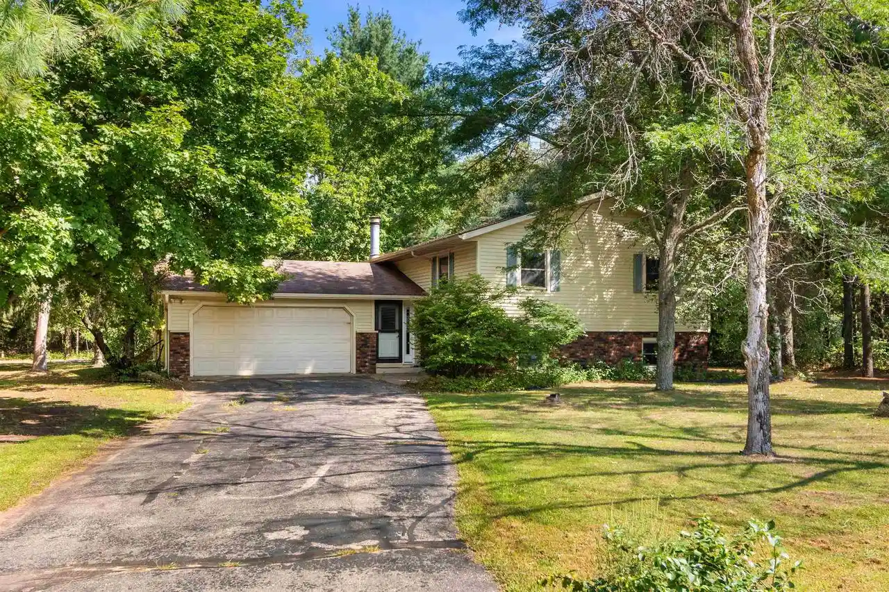 Photo 1 of Single family home for sale at 3182 Swanson Road Road, Wisconsin Rapids, WI 54495 | MLS# 22604267 | Listing updated on 2026-09-22