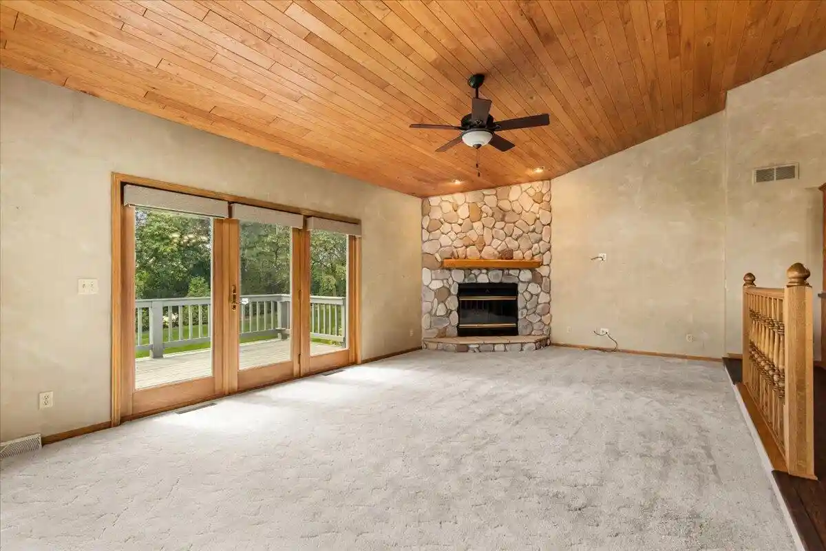Photo 4 of Condo for sale at 1222 Hidden Fields Dr Dr, West Bend, WI 53095 | MLS# 1978433 | Listing updated on 2026-09-29