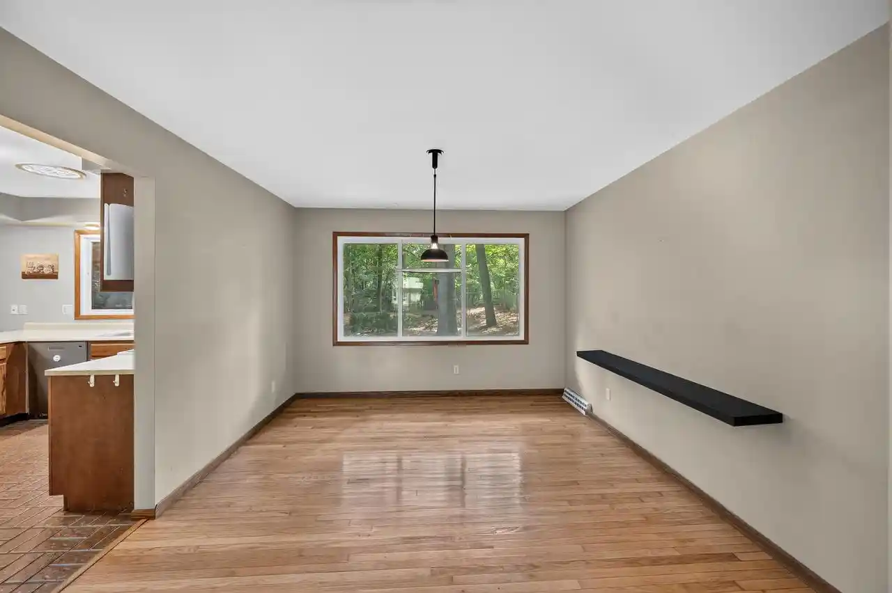 Photo 3 of Single family home for sale at 2909 Pelham Dr Dr, Madison, WI 53713 | MLS# 1978435 | Listing updated on 2026-09-16