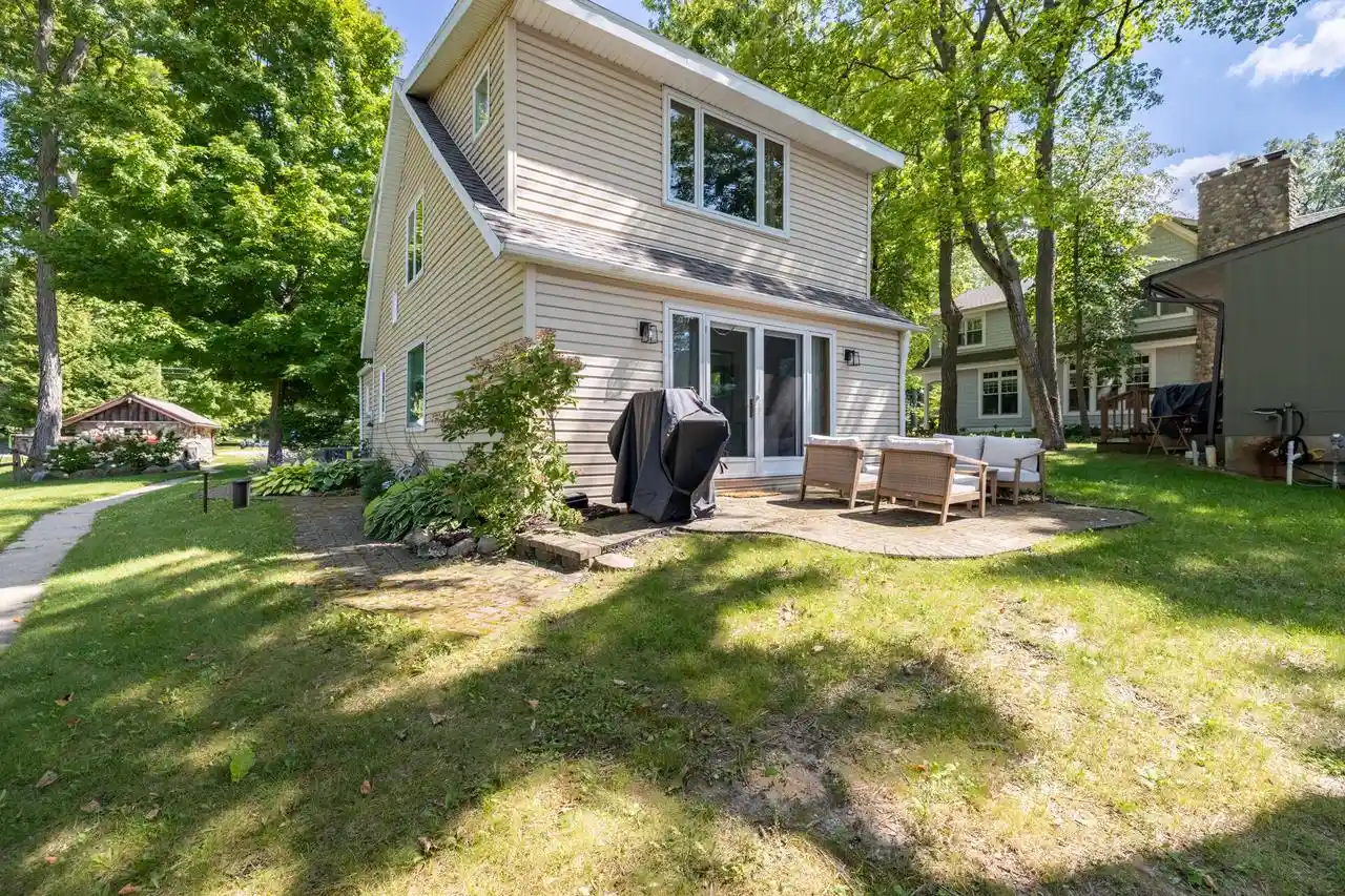 Photo 2 of Single family home for sale at 5831 S Hacker Dr Dr, West Bend, WI 53095 | MLS# 1978437 | Listing updated on 2026-10-06