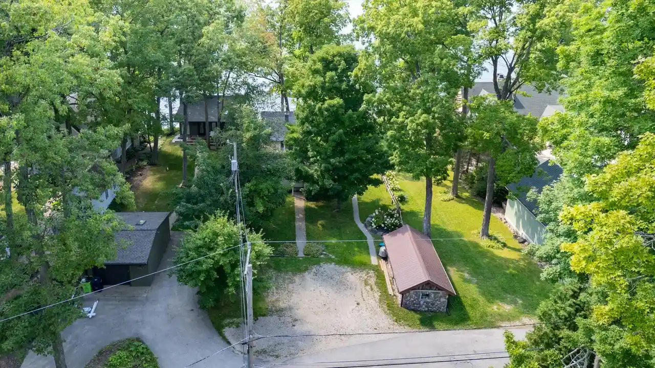 Photo 3 of Single family home for sale at 5831 S Hacker Dr Dr, West Bend, WI 53095 | MLS# 1978437 | Listing updated on 2026-10-06