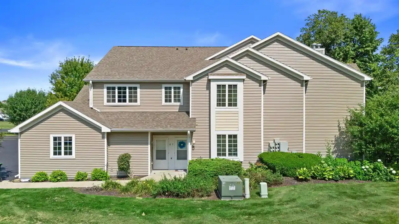 Photo 1 of Condo for sale at 758 Bridlewood Dr #H, Hartford, WI 53027 | MLS# 1978440 | Listing updated on 2026-10-09