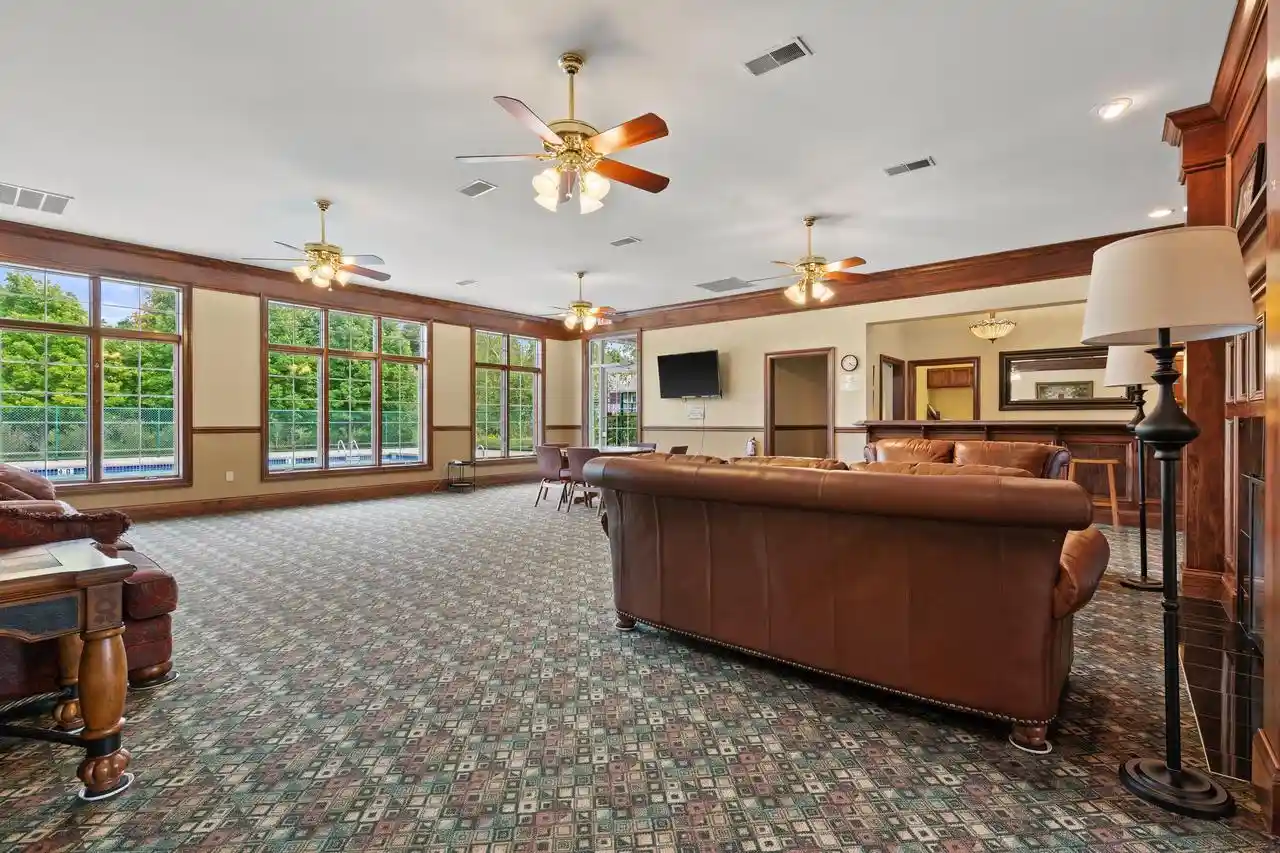 Listing Photo 5 - Condo for sale in building located at 758 Bridlewood Dr, Hartford, WI 53027 - Unit #H