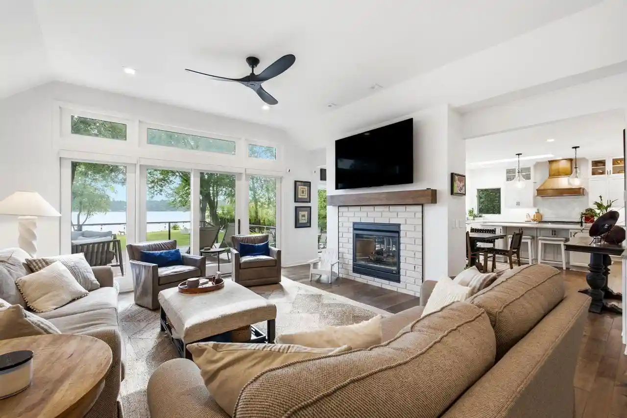 Photo 2 of Sale Pending at W321n7631 Silver Spring Dr, Hartland, WI 53029 | MLS# 1978445 | Listing updated on 2026-09-09