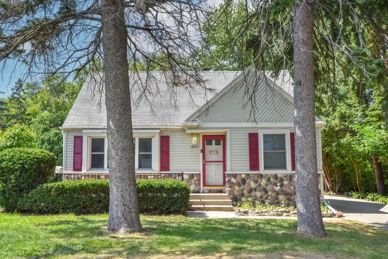 Single family home for sale at 4917 S 28Th Street Street, Greenfield, WI 53221 | MLS# 1978450