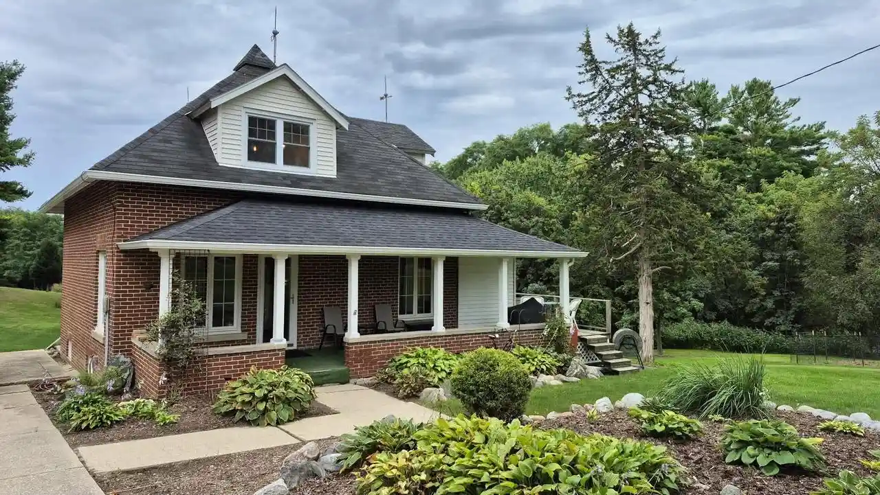 Photo 1 of Single family home for sale at S1960 County Rd F Road Road, Hillsboro, WI 54634 | MLS# 2031630 | Listing updated on 2026-09-29