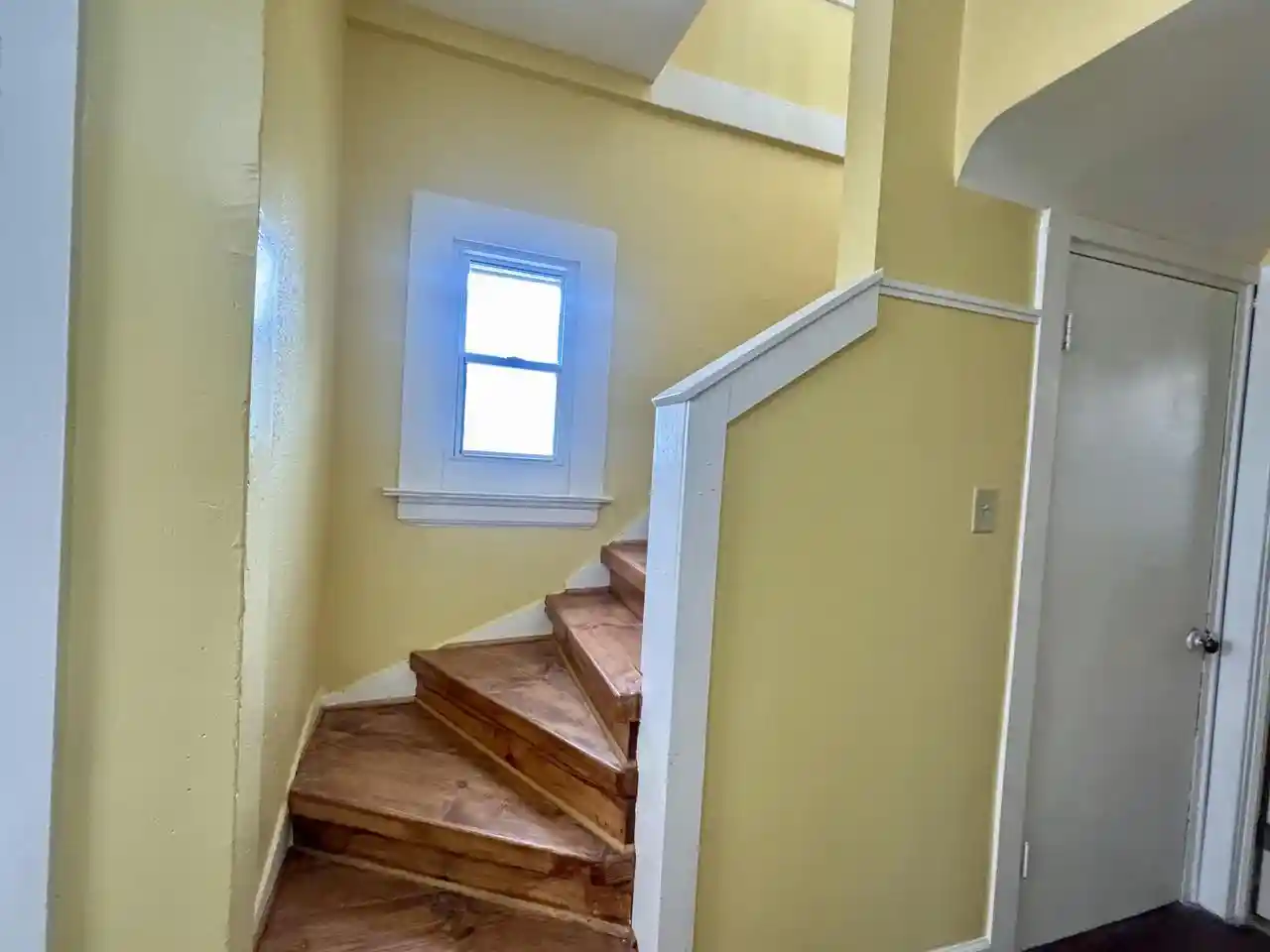 Photo 3 of Single family home for sale at 1727 W Arrow Street Street, Milwaukee, WI 53204 | MLS# 1978454 | Listing updated on 2026-08-31