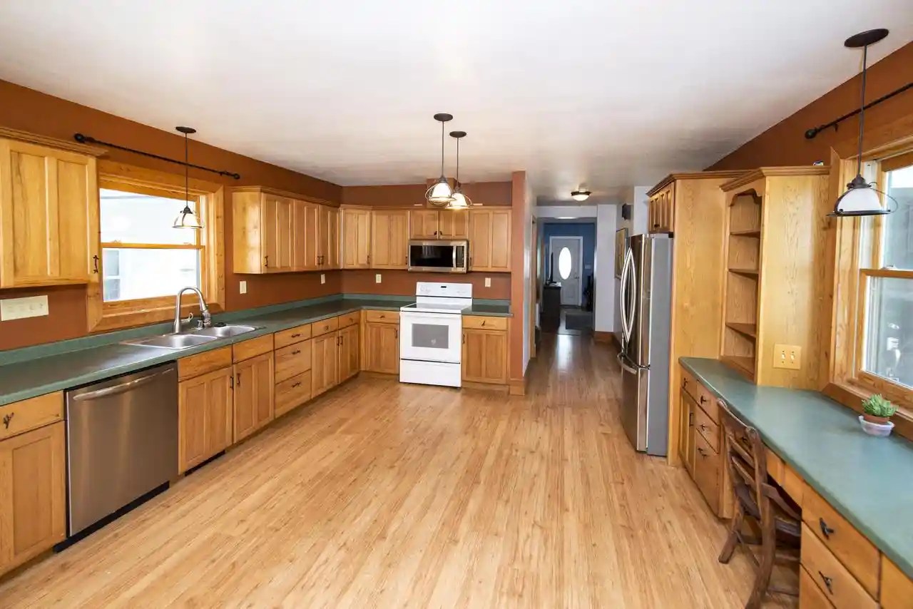 Photo 3 of Single family home for sale at 226 W Capitol Dr Dr, Hartland, WI 53029 | MLS# 1978456 | Listing updated on 2026-09-18