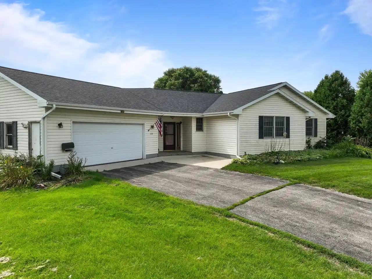 Photo 1 of Single family home for sale at 320 Arbor Ridge Dr Dr, Delavan, WI 53115 | MLS# 1978461 | Listing updated on 2026-09-07