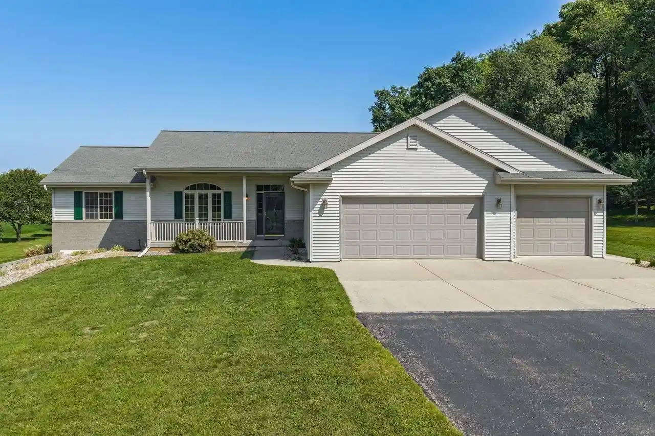 Photo 1 of Single family home for sale at 8096 E Quail Meadow Ln, Reedsburg, WI 53959 | MLS# 2031637 | Listing updated on 2026-09-05