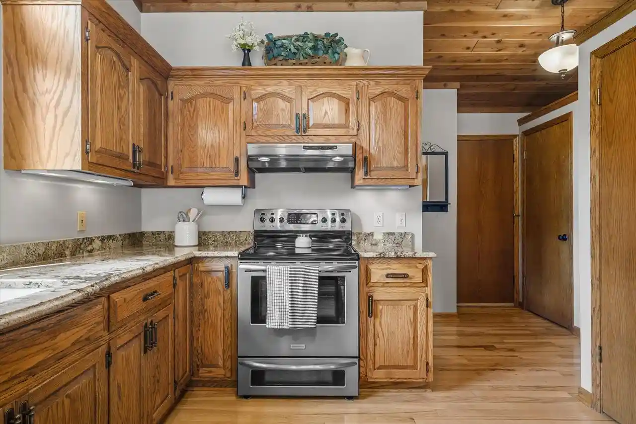 Photo 2 of Single family home for sale at 335 W Highland Dr, Grafton, WI 53024 | MLS# 1978466 | Listing updated on 2026-09-16