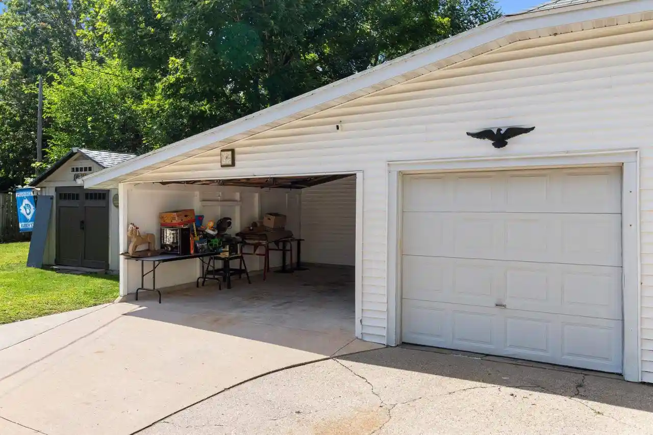 Photo 3 of Single family home for sale at 313 S Washington St, Shawano, WI 54166 | MLS# 50331891 | Listing updated on 2026-09-20