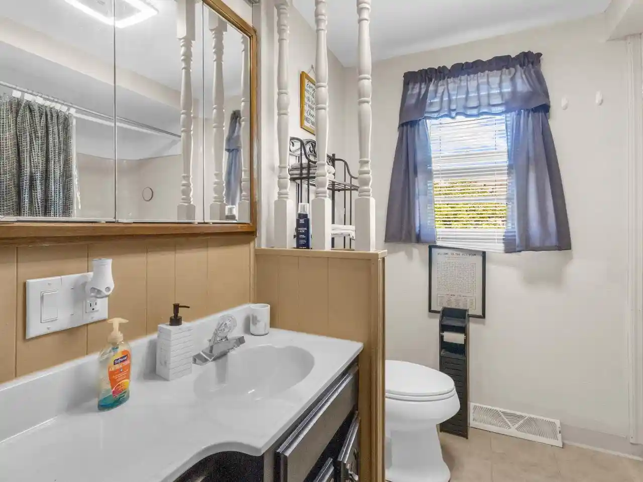 Photo 3 of Single family home for sale at 1417 30th Avenue, Menominee, MI 49858 | MLS# 50331892 | Listing updated on 2026-08-31