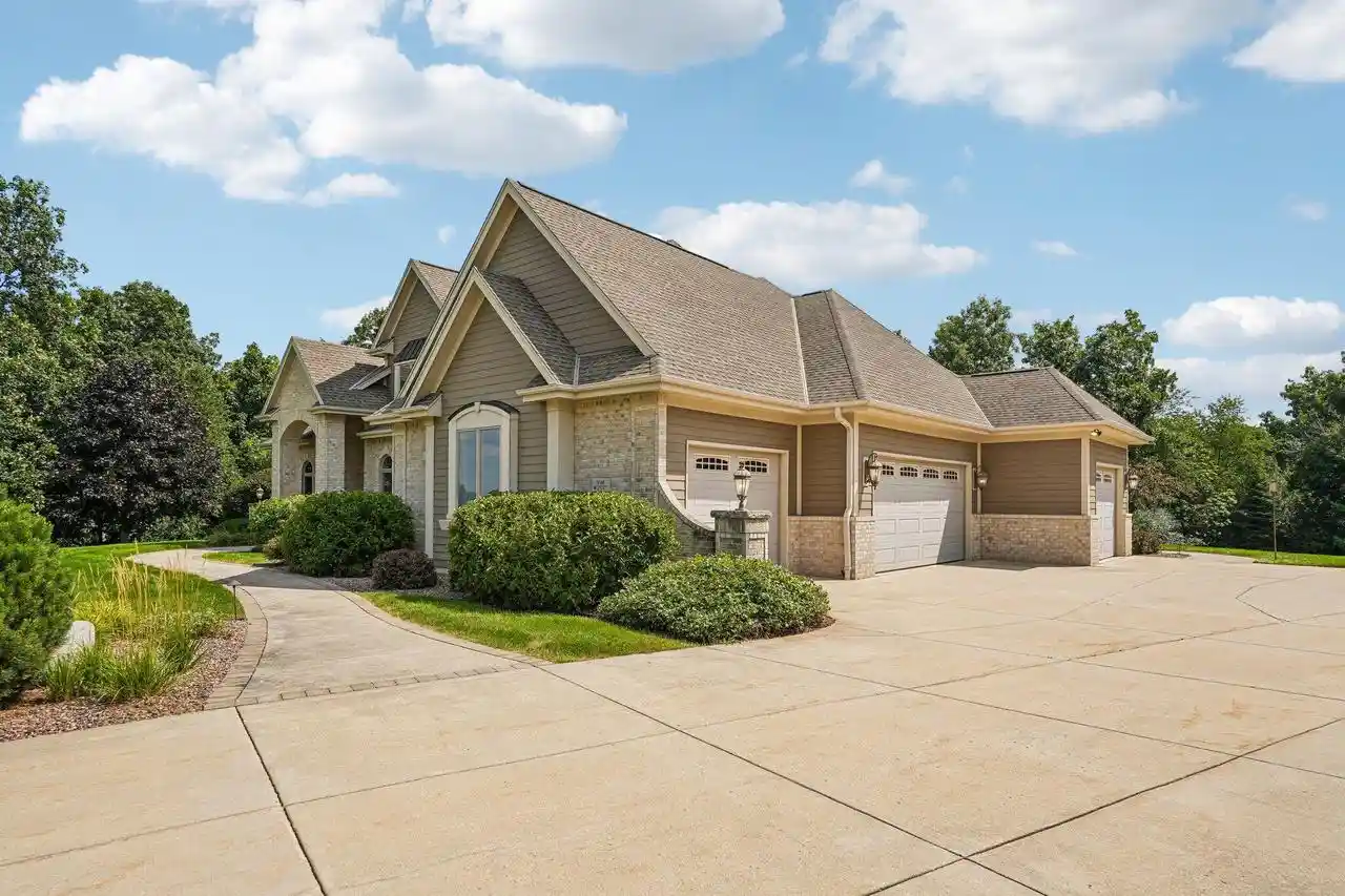 Photo 1 of Sale Pending at N48w25237 Aberdeen Dr, Pewaukee, WI 53072 | MLS# 1978479 | Listing updated on 2026-09-25