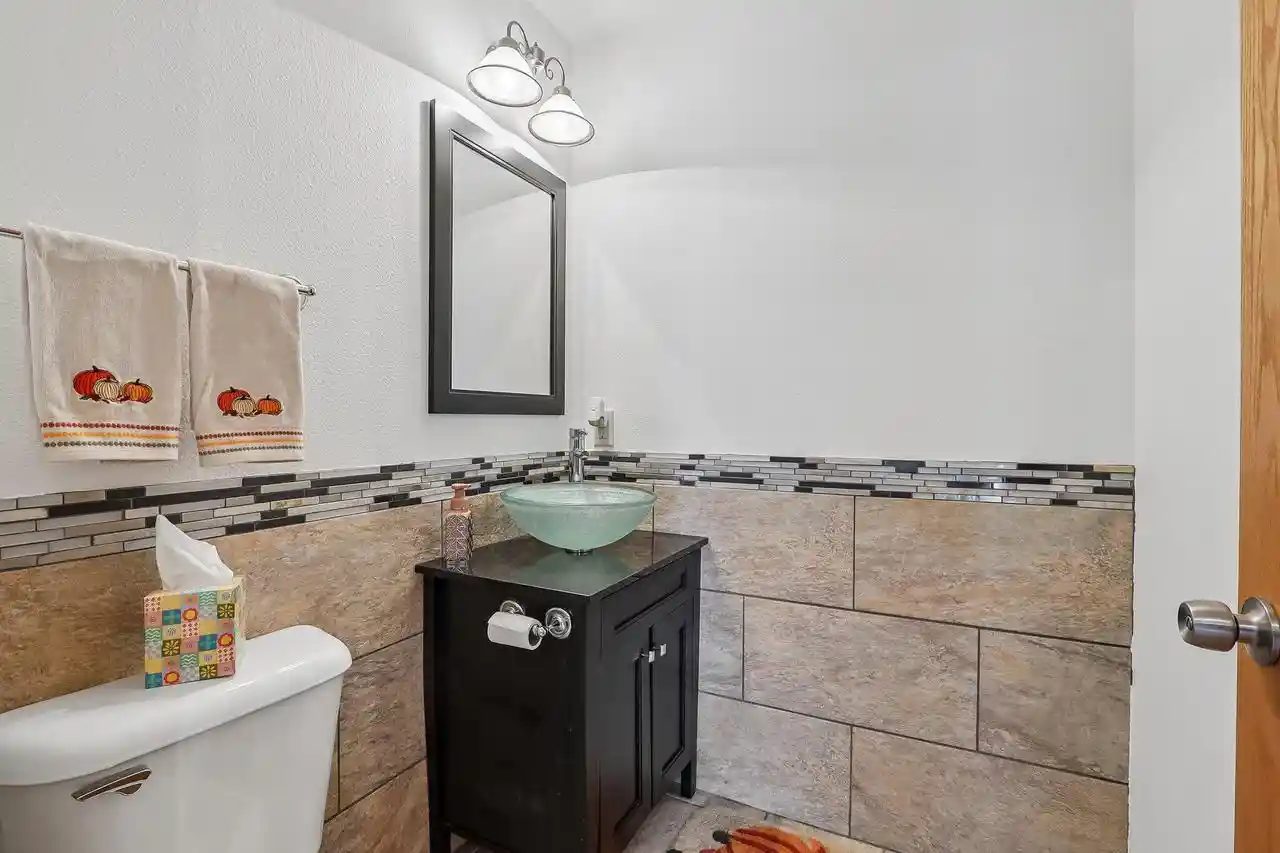 Photo 4 of Single family home for sale at 10468 S George Dr, Oak Creek, WI 53154 | MLS# 1978480 | Listing updated on 2026-09-23