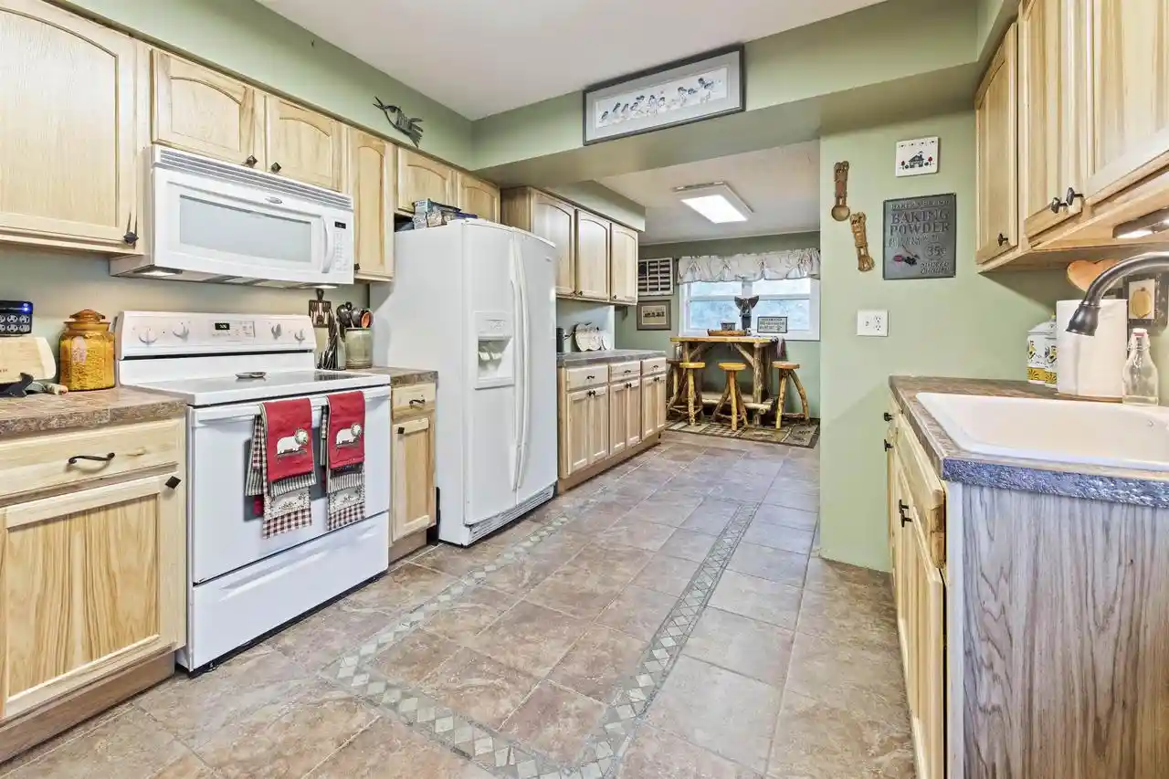 Photo 4 of Single family home for sale at N103 US Hwy 41, Stephenson, MI 49887 | MLS# 50331898 | Listing updated on 2026-09-04