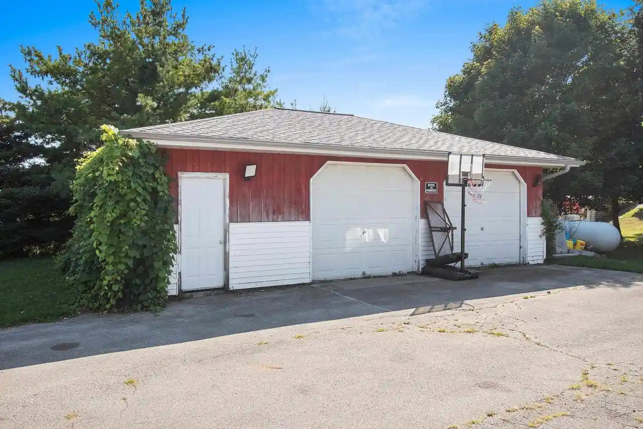 Photo 2 of Single family home for sale at N4929 County Rd U, De Pere, WI 54115 | MLS# 50331899 | Listing updated on 2026-09-02
