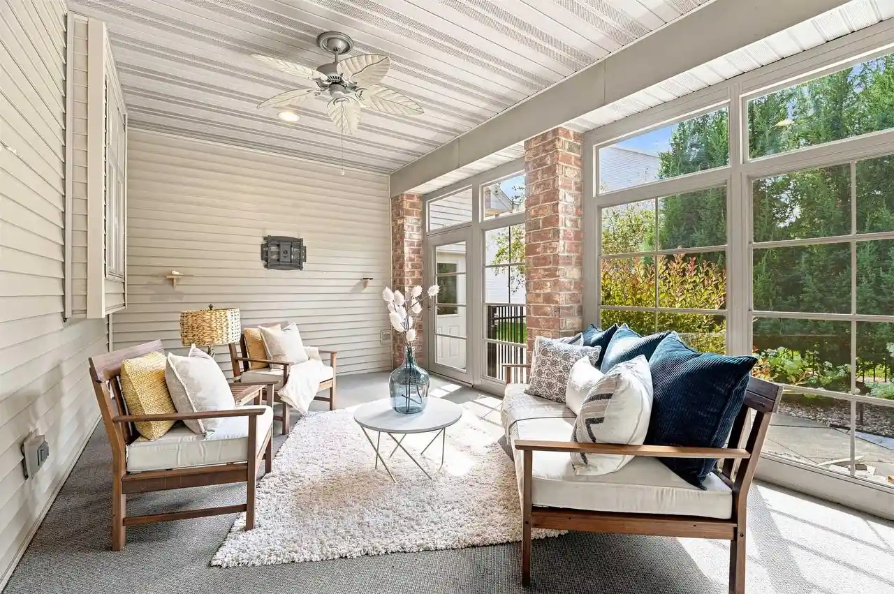Photo 4 of Single family home for sale at 638 Miranda St, Combined Locks, WI 54113 | MLS# 50331905 | Listing updated on 2026-09-11