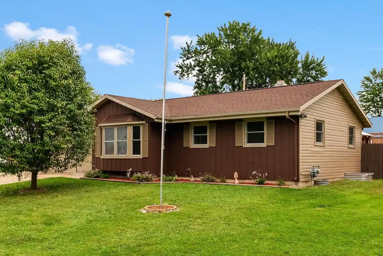 Single family home for sale at 1821 S Marion Ave, Janesville, WI 53546 | MLS# 2031652