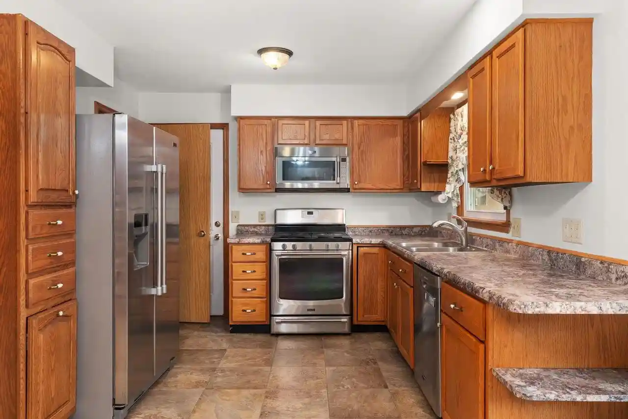 Photo 3 of Single family home for sale at 1821 S Marion Ave, Janesville, WI 53546 | MLS# 2031652 | Listing updated on 2026-09-22