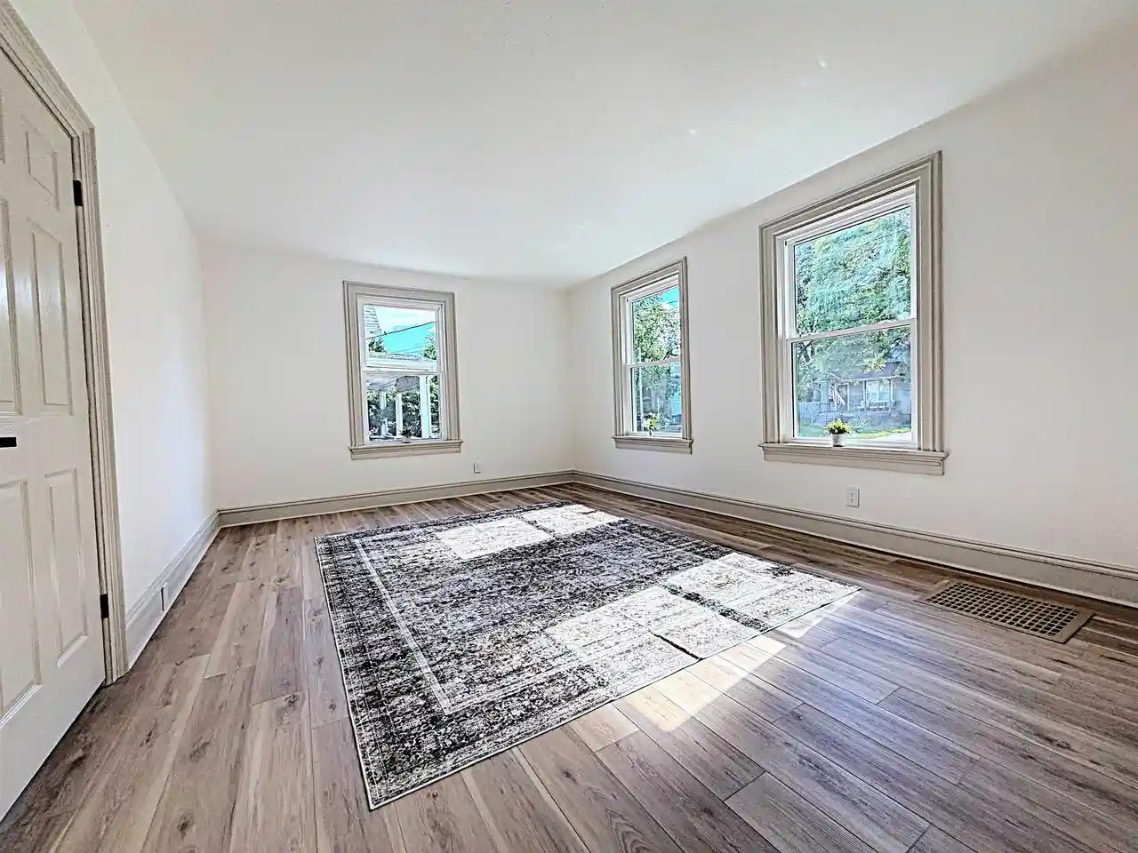 Photo 2 of Single family home for sale at 1730 N Oneida St, Appleton, WI 54911 | MLS# 50331907 | Listing updated on 2026-09-12