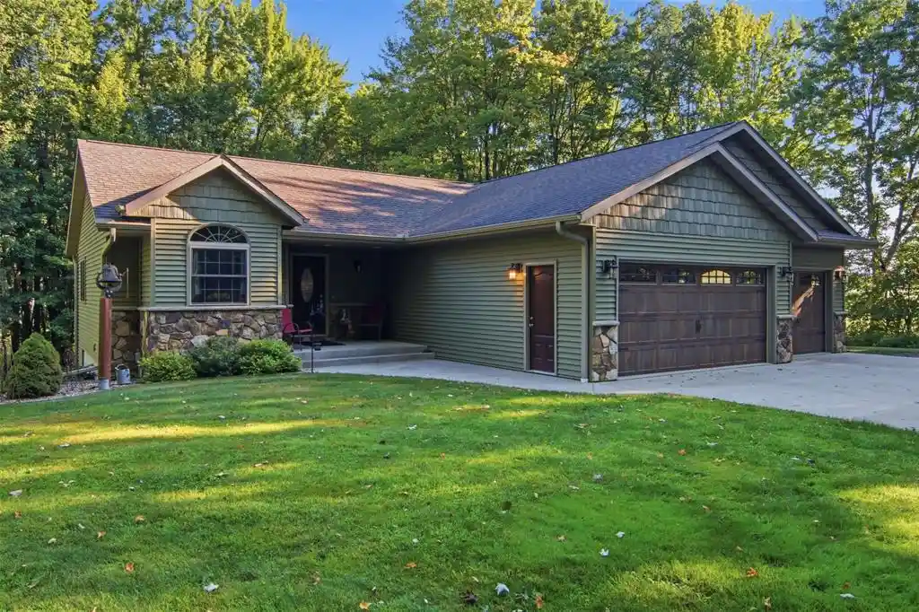 Photo 1 of Single family home for sale at E22740 Karow Rd, Augusta, WI 54722 | MLS# 1604691 | Listing updated on 2026-09-18