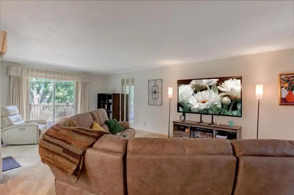 Photo 3 of Single family home for sale at 1121 River Hts Rd, Menomonie, WI 54751 | MLS# 1604519 | Listing updated on 2026-09-11