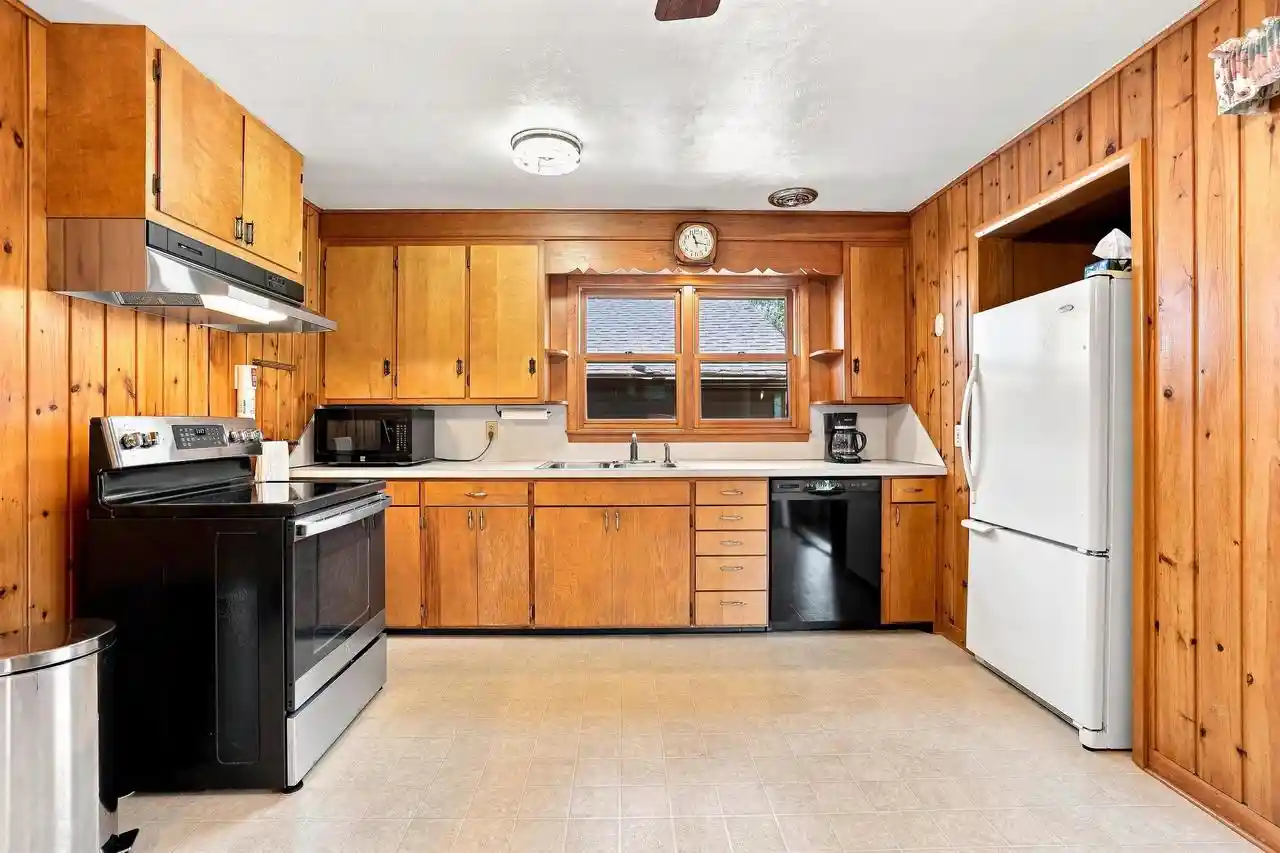 Photo 3 of Single family home for sale at 330 19th Street N, Wisconsin Rapids, WI 54494 | MLS# 22604273 | Listing updated on 2026-09-04