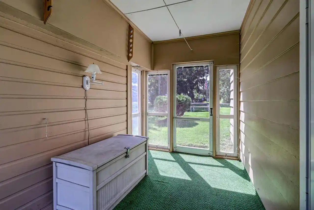 Photo 3 of Single family home for sale at 2068 S Point Comfort Rd, Oshkosh, WI 54902 | MLS# 50331910 | Listing updated on 2026-09-23